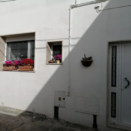 Casa Cost Tuglie